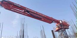 混凝土布料机作业过程中严禁哪些动作，才能确保施工安全？