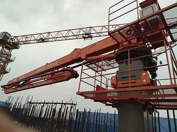 科尼乐重工液压布料机