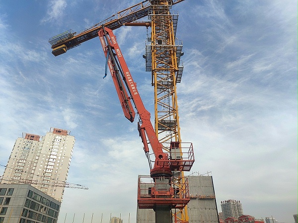 科尼乐重工楼板顶升式液压布料机