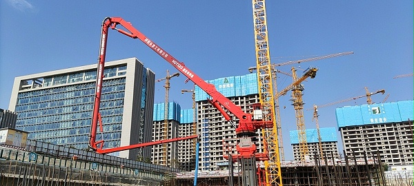 楼板科尼乐重工楼板顶升式液压布料机