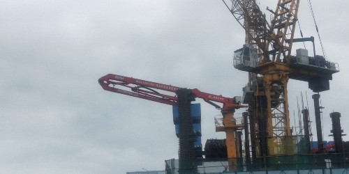 科尼乐重工液压布料机：为连续浇筑提供可靠支撑