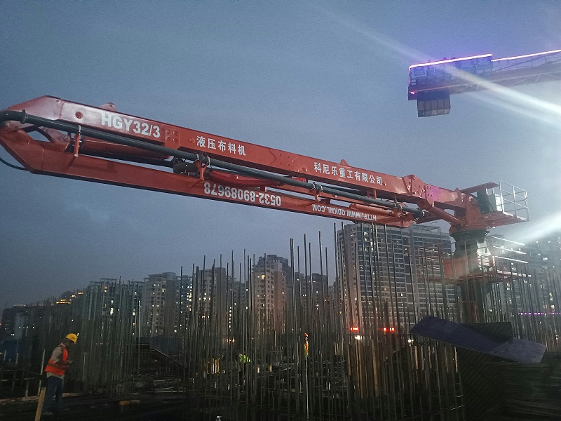 科尼乐重工楼板顶升式液压布料机