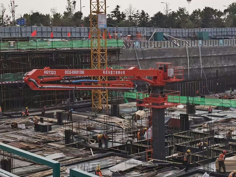 科尼乐重工液压布料机