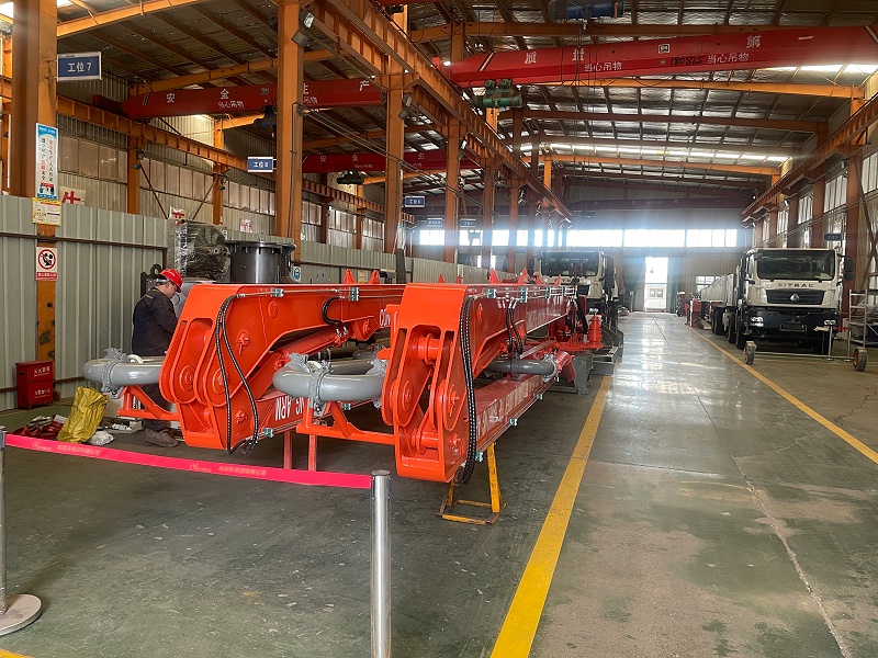 科尼乐重工液压布料机