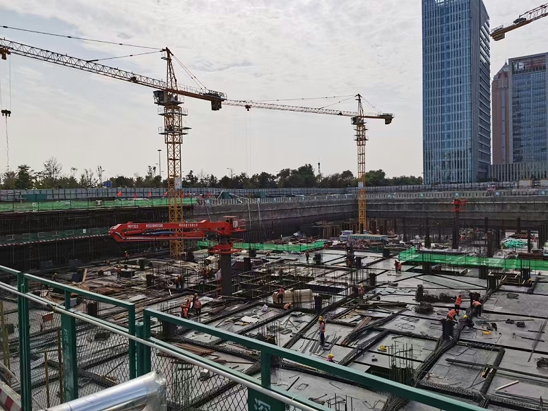 科尼乐重工液压布料机