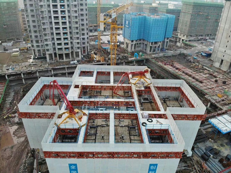 科尼乐重工液压布料机